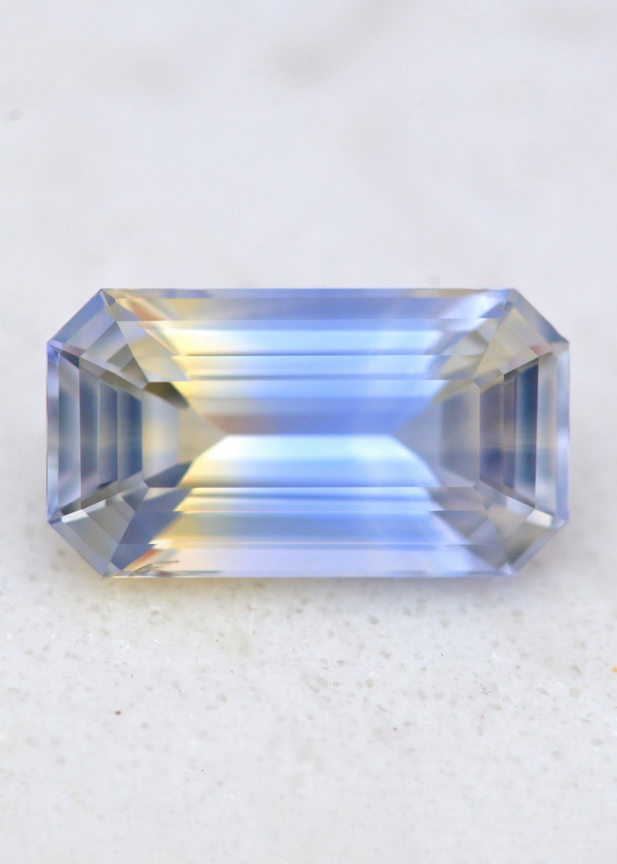 Bi-color Sapphire 2.01ct