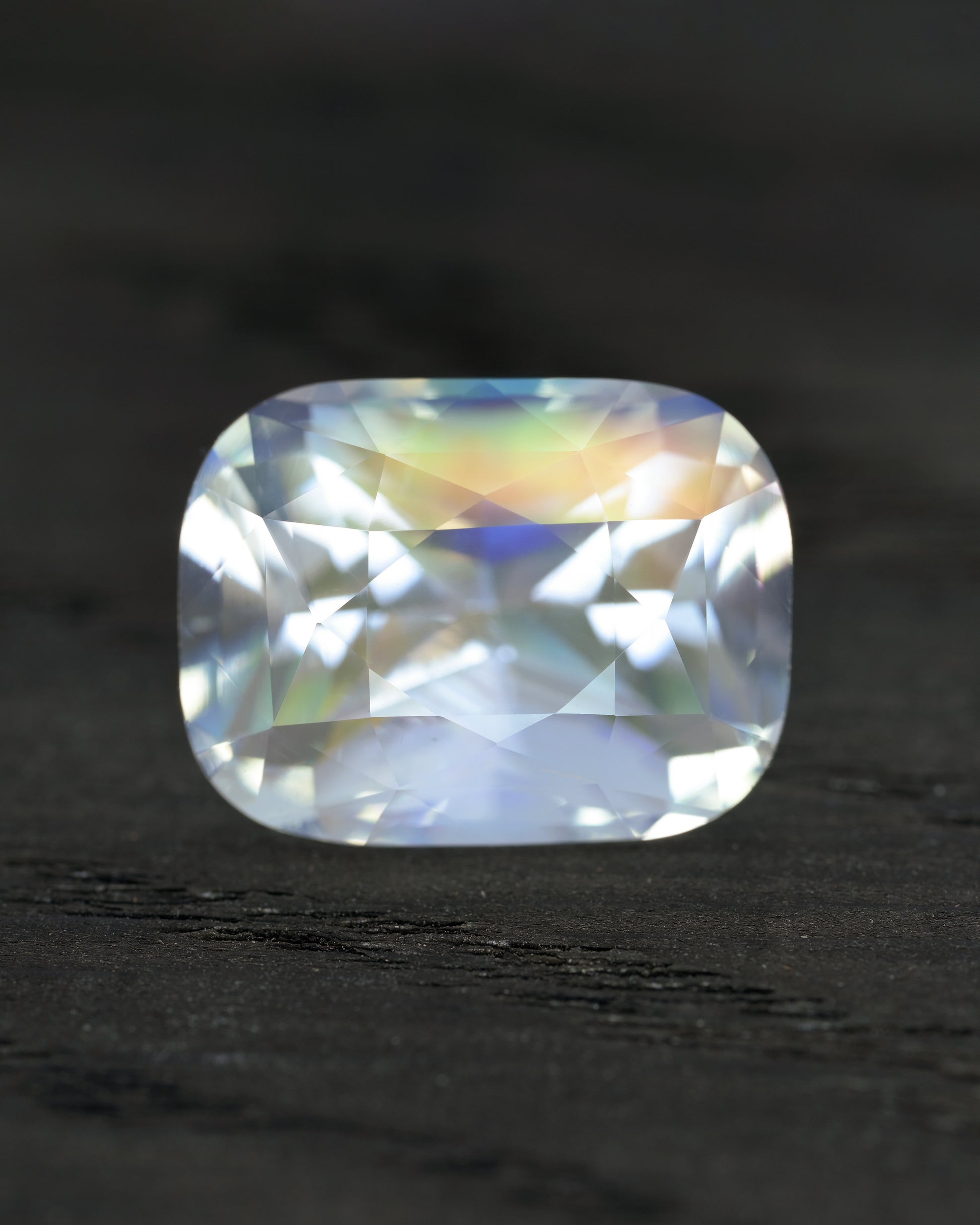 Rainbow Moonstone 6.48ct