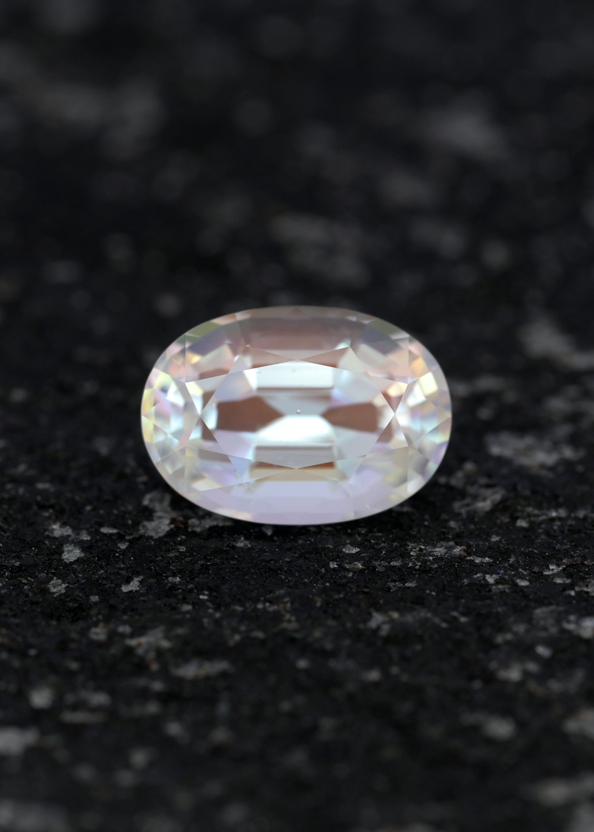 Rainbow Moonstone 1.32ct