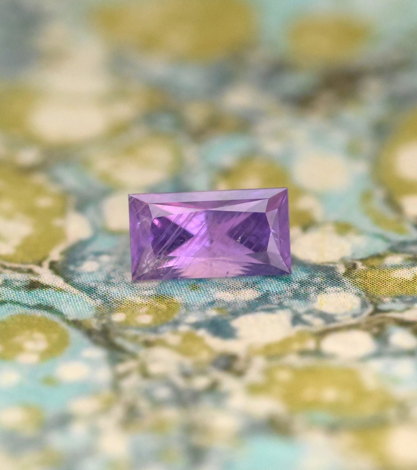 Color-Change Sapphire 1.40ct