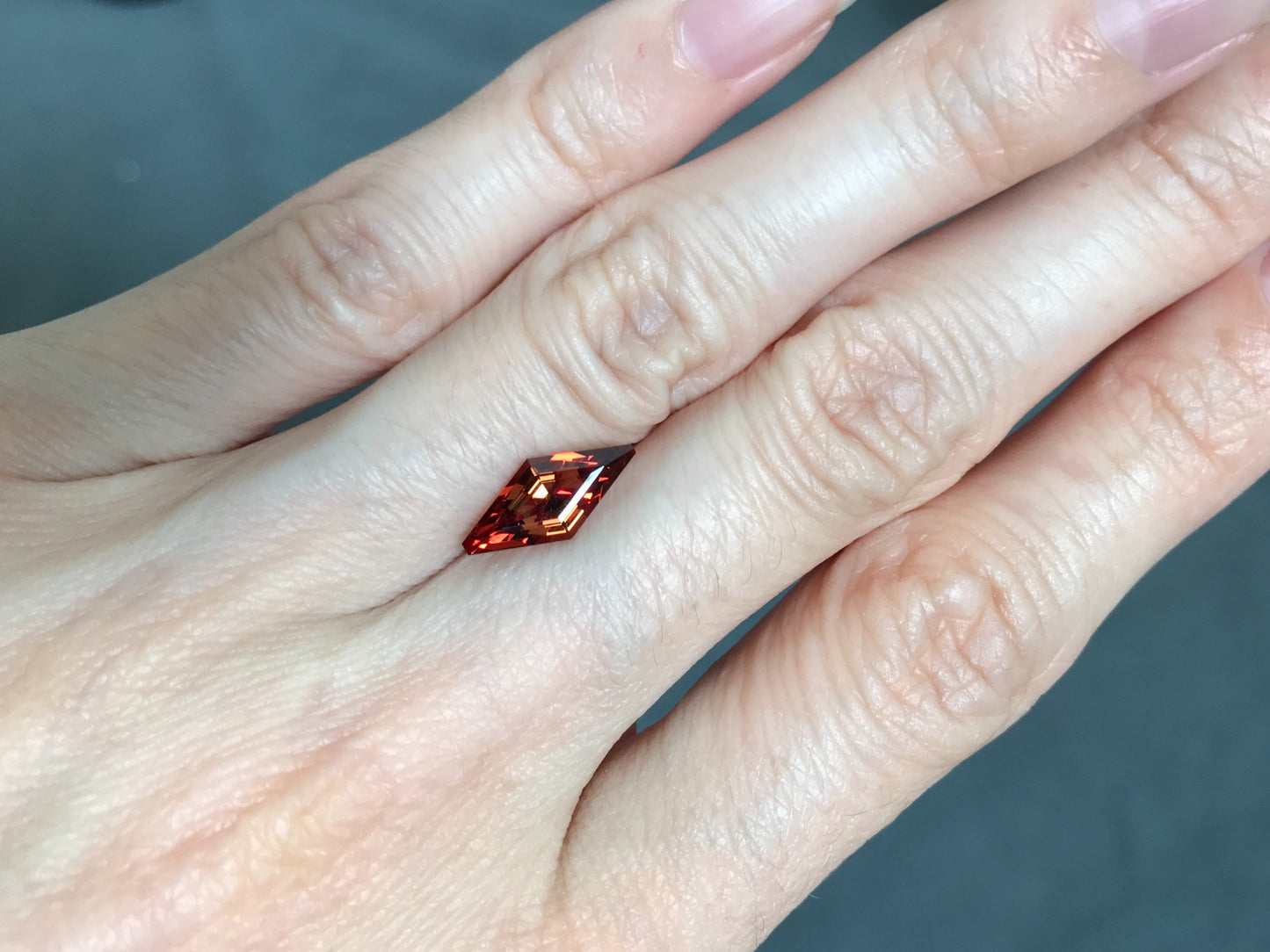 Red-orange Garnet 1.52ct