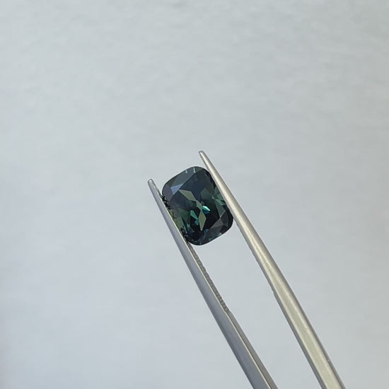 Old mine cut Sapphire 2.80ct