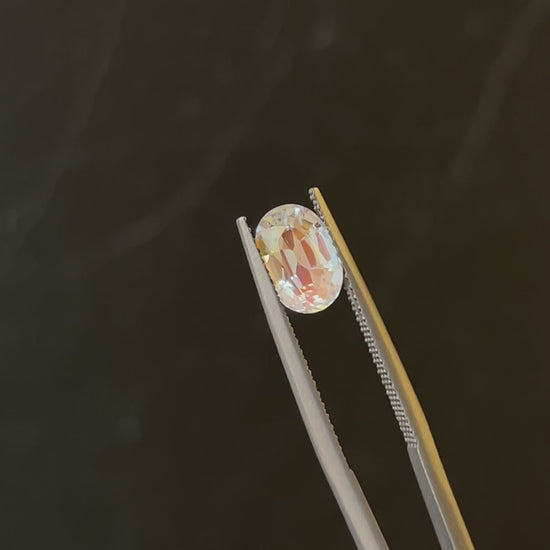 Rainbow Moonstone 1.32ct