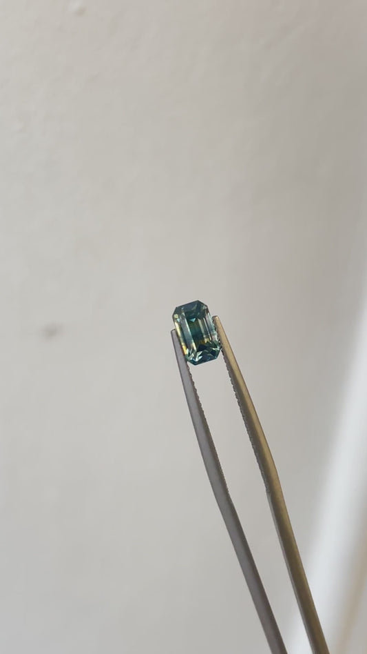 Parti-color Sapphire 1.04ct
