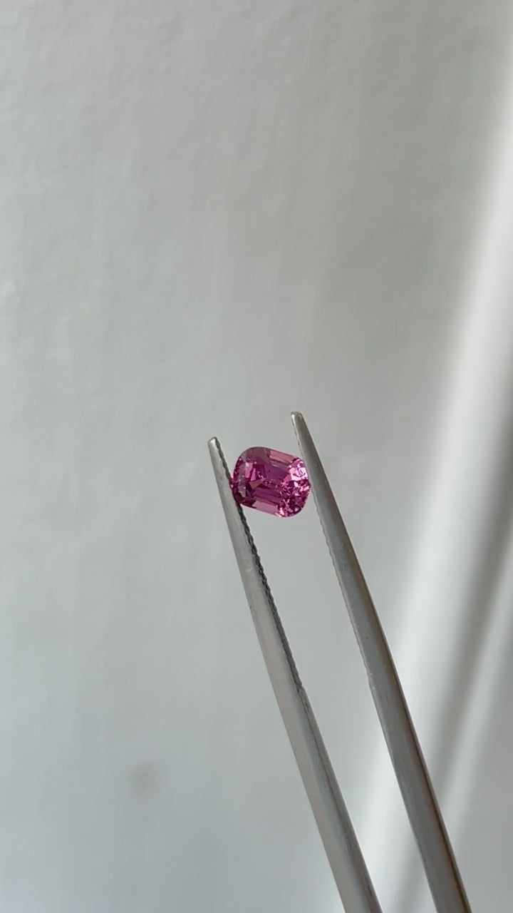 Garnet pair 1.97ct