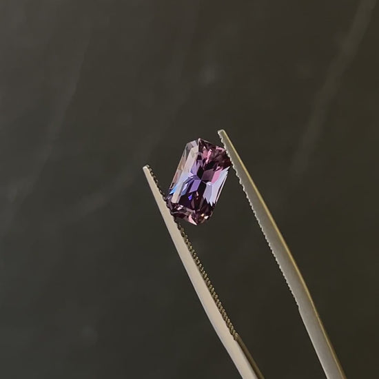 Unheated Tanzanite 1.47ct