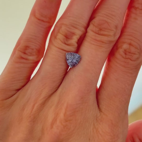 Violet Sapphire 1.55ct