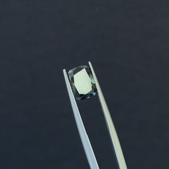 Old mine cut Sapphire 2.80ct