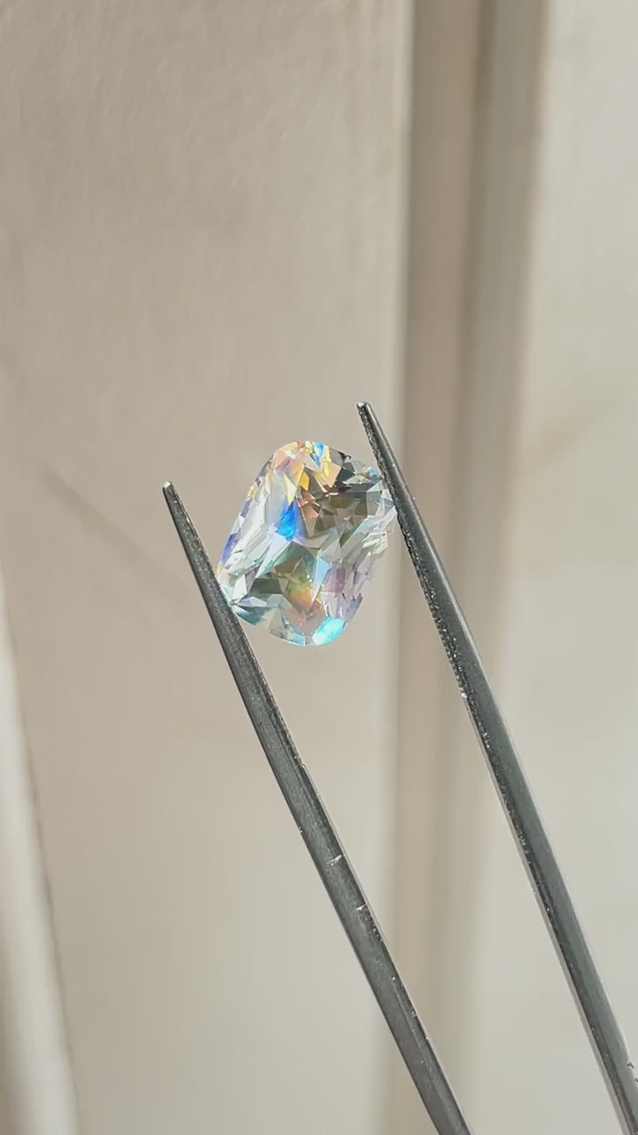Rainbow Moonstone 6.48ct