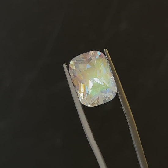 Rainbow Moonstone 6.48ct