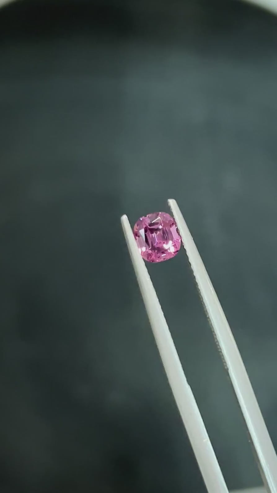 Mismatch Garnet pair 1.95ct