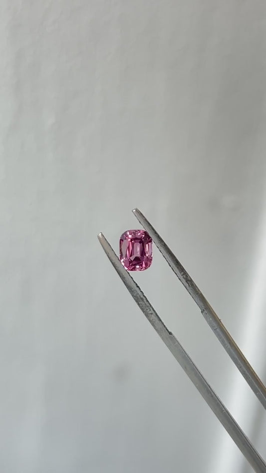 Garnet pair 1.97ct