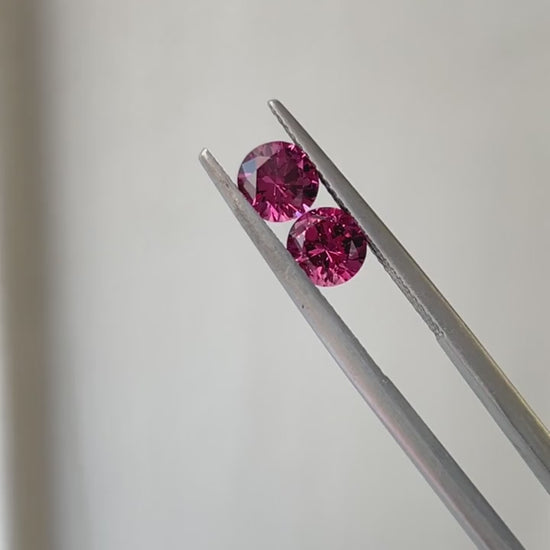 Garnet pair 1.71ct