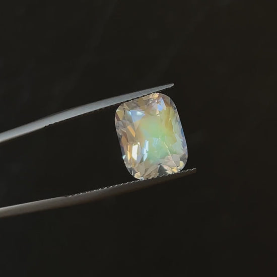 Rainbow Moonstone 6.48ct